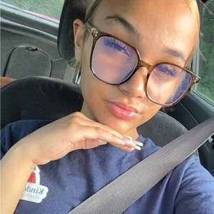 Meet your Posher, Redd